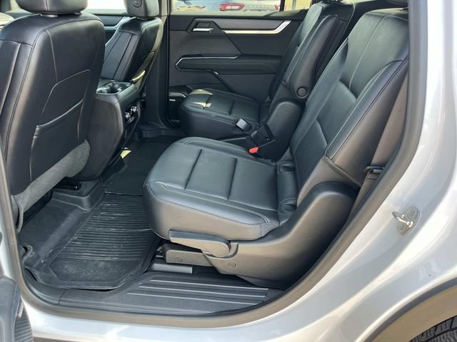 Used 2024 GMC Acadia Elevation FWD image 19