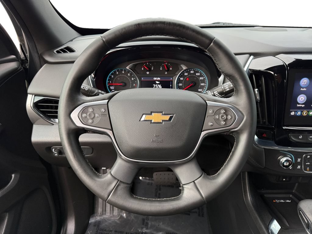 Used 2023 Chevrolet Traverse LT FWD image 12