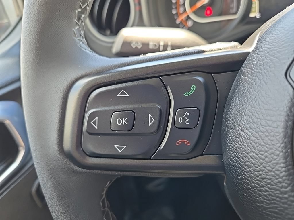 Used 2026 Jeep Wrangler Unlimited Rubicon AWD/4WD image 18