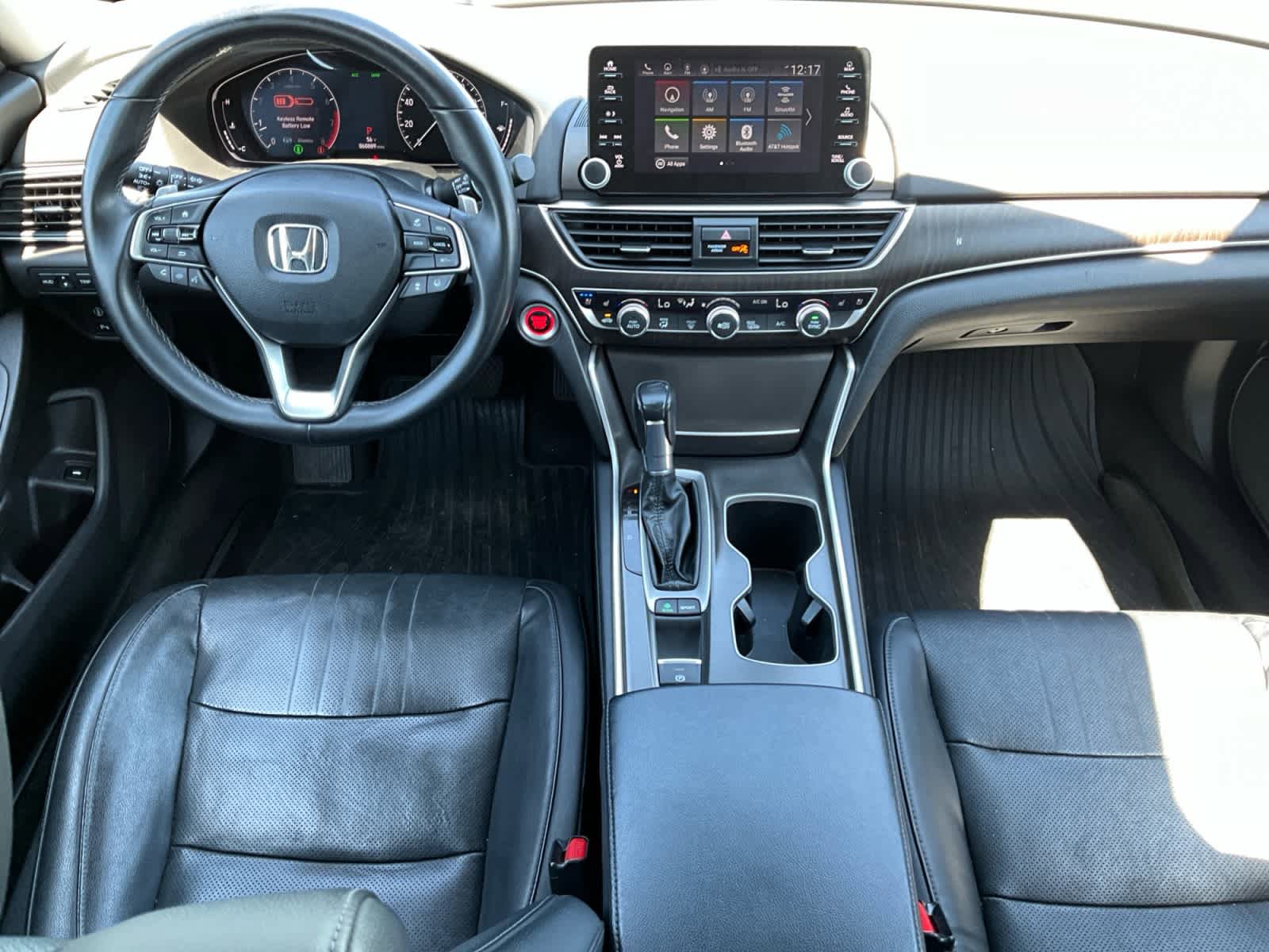 Used 2018 Honda Accord Touring image 12