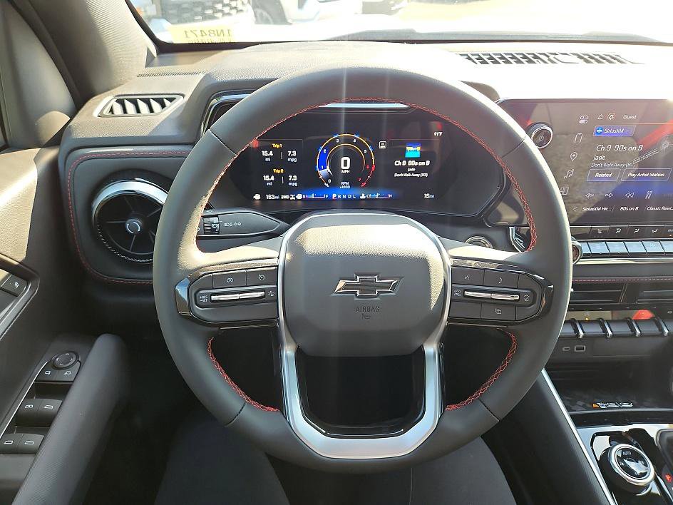 New 2025 Chevrolet Colorado Z71 w/ Midnight Edition image 16