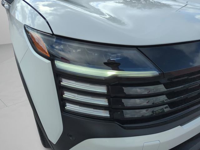 Certified 2025 Nissan Kicks SR image 17