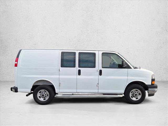Used 2025 GMC Savana 2500 w/ Driver Convenience Package RWD image 4