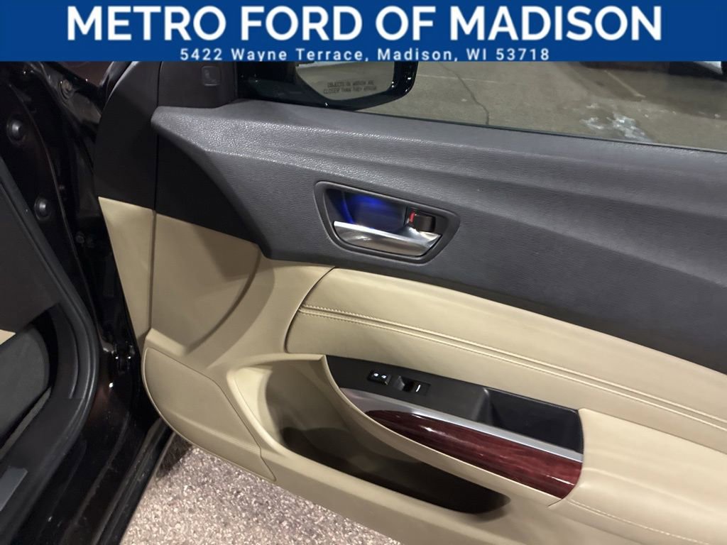 Used 2016 Acura TLX V6 w/ Technology Package image 40