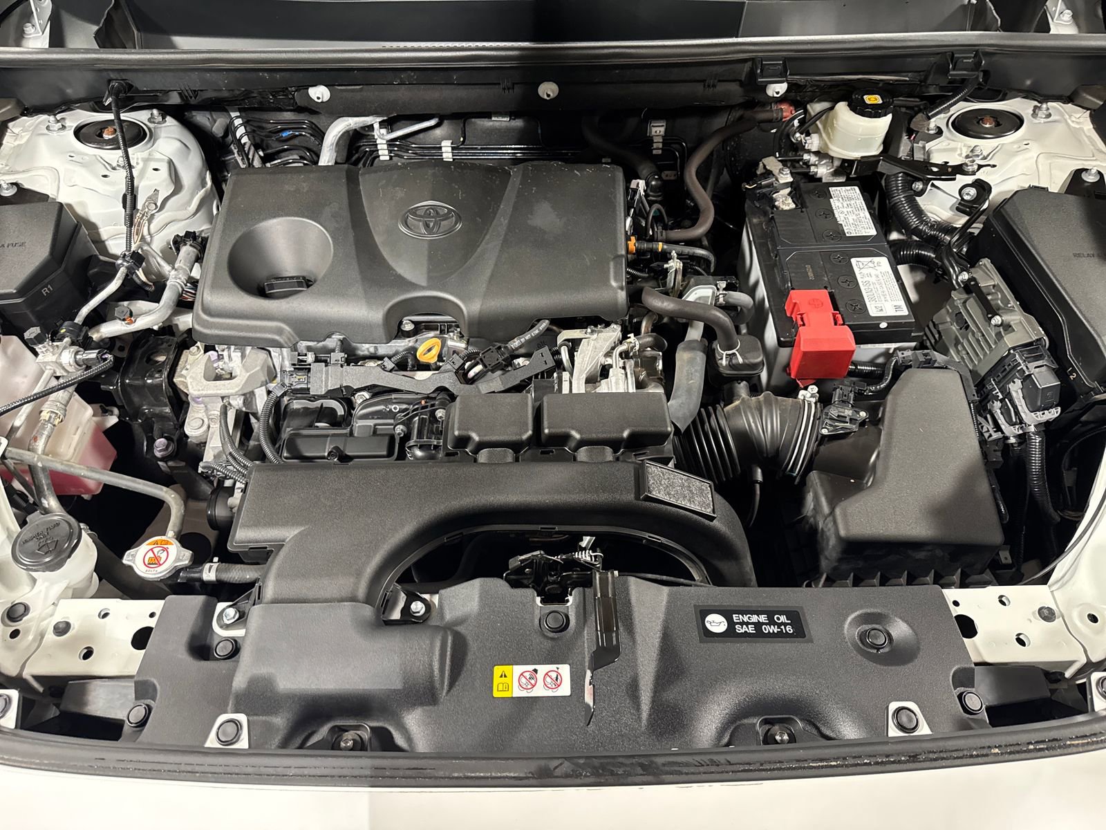 Used 2020 Toyota RAV4 XLE w/ XLE Grade Weather Package AWD/4WD image 29