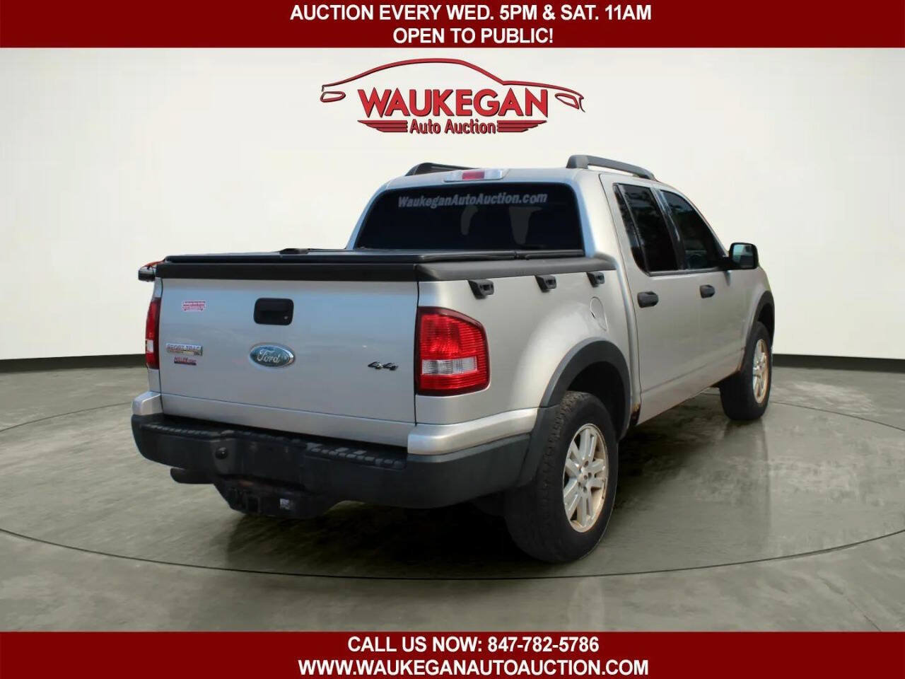Used 2007 Ford Explorer Sport Trac XLT AWD/4WD image 3