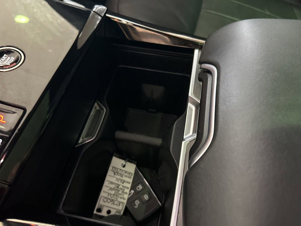 Used 2024 Land Rover Range Rover Sport Dynamic SE image 56