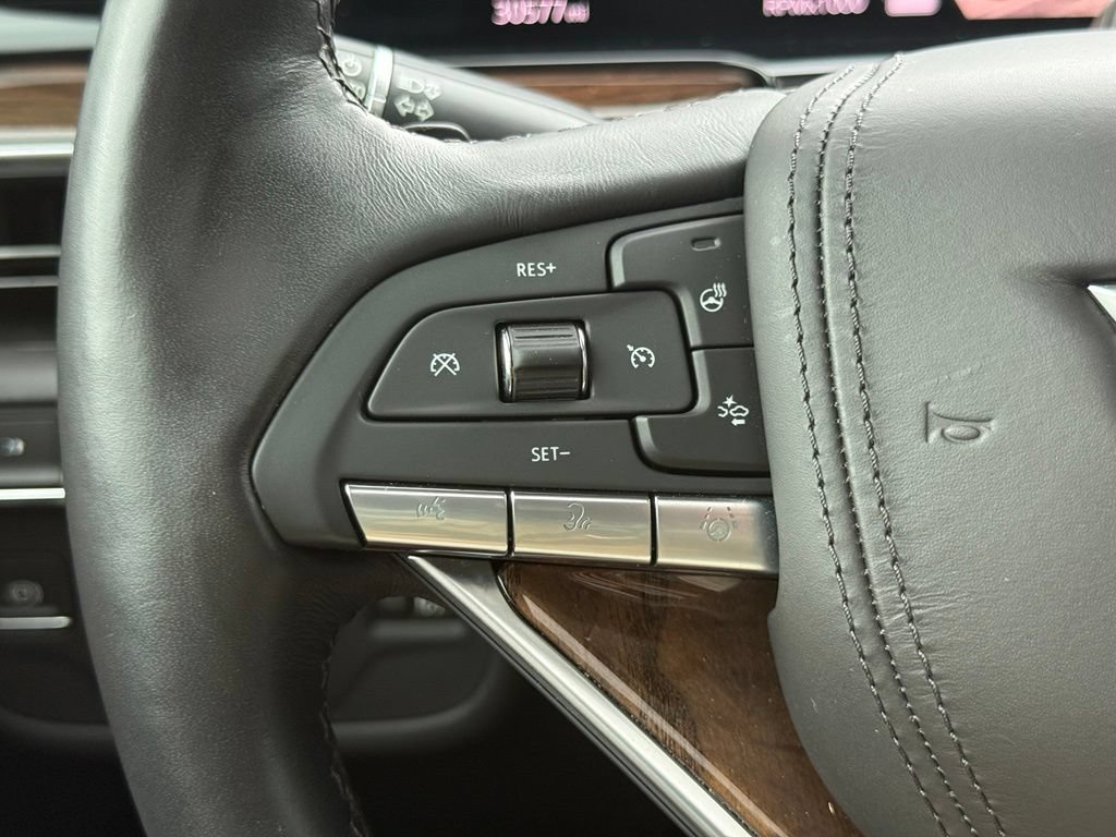 Used 2021 Cadillac Escalade ESV Sport Platinum AWD/4WD image 32
