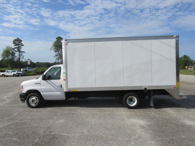 Used 2021 Ford E-350 and Econoline 350 Super Duty w/ Power Windows & Locks Group RWD image 8