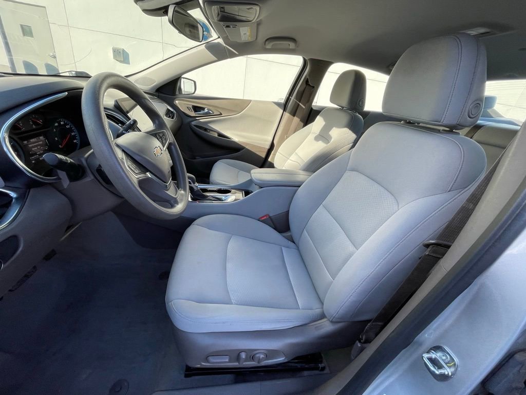 Used 2021 Chevrolet Malibu LT image 26