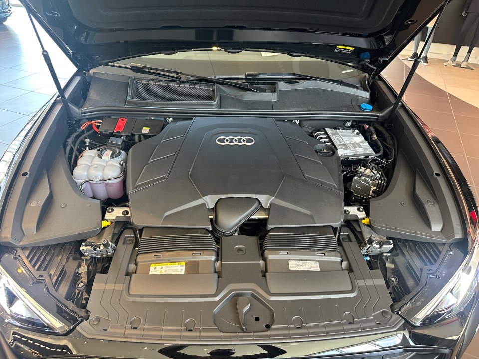 New 2026 Audi Q8 Premium Plus image 16