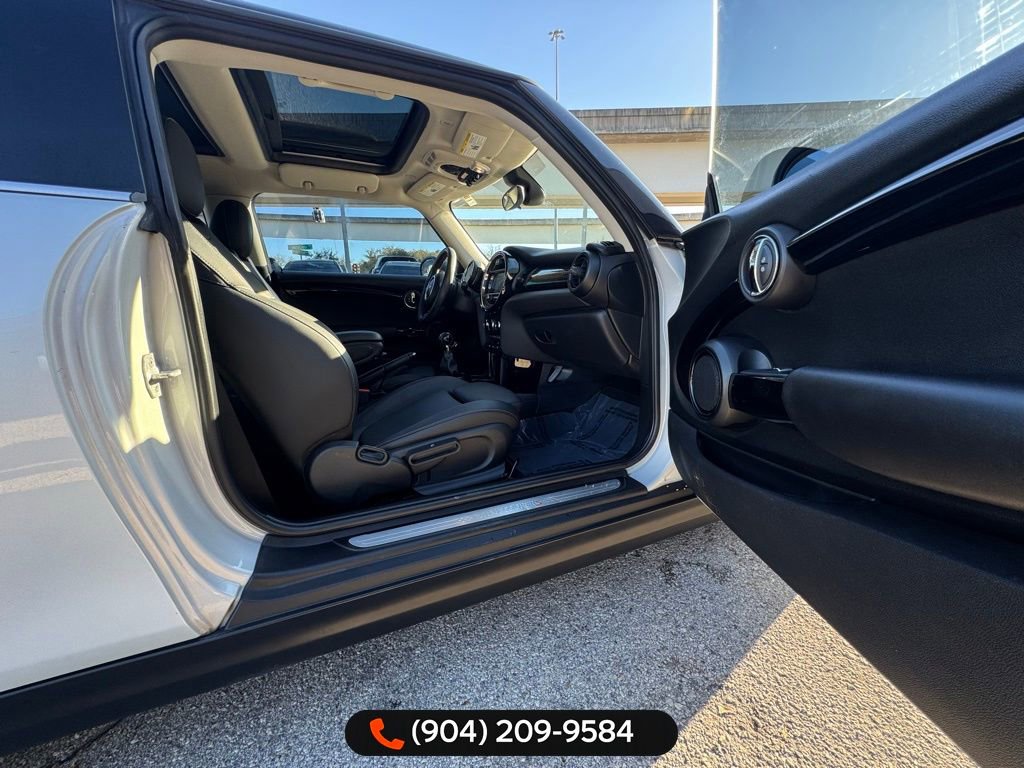 Used 2019 MINI Cooper S image 36