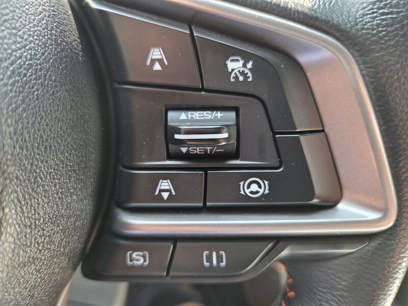 Used 2023 Subaru Crosstrek 2.0i Premium AWD/4WD image 15