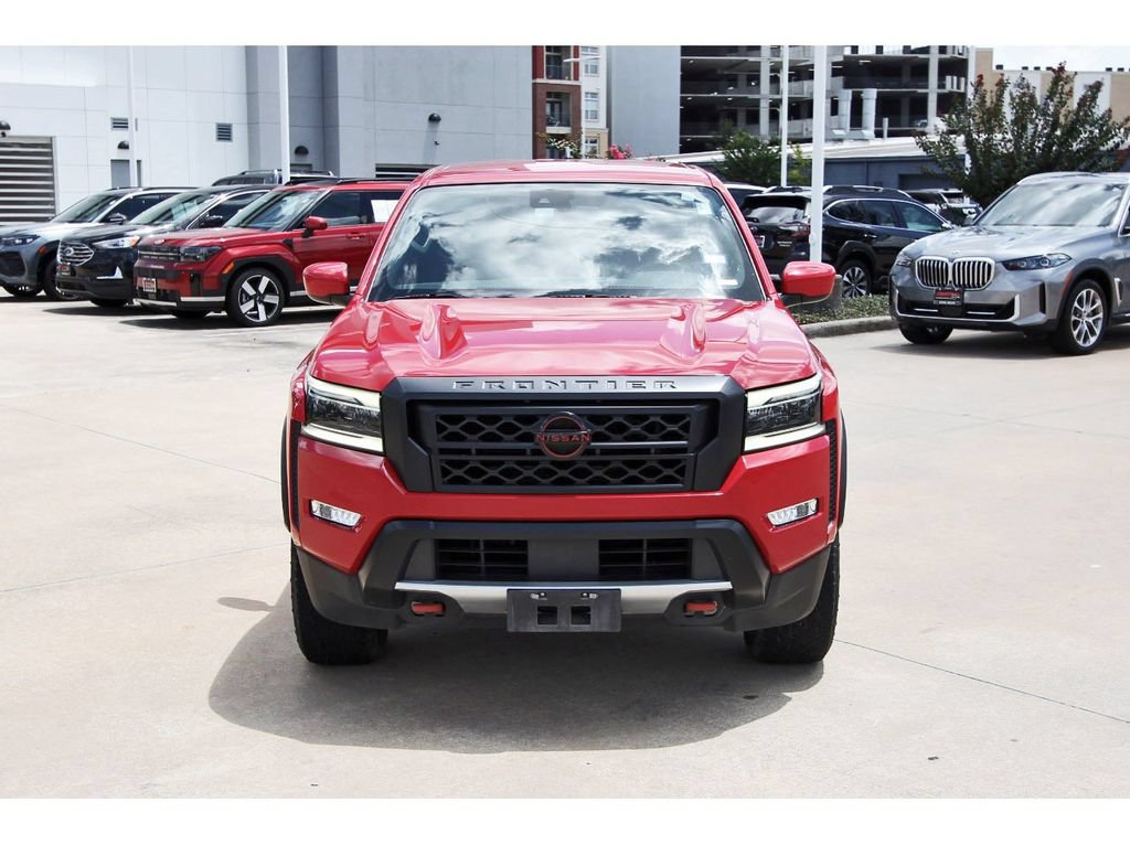 Used 2022 Nissan Frontier Pro-X RWD image 2