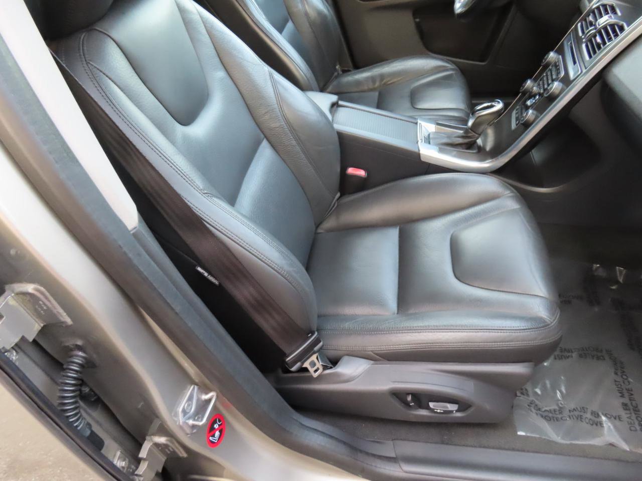 Used 2014 Volvo XC60 3.2 image 21