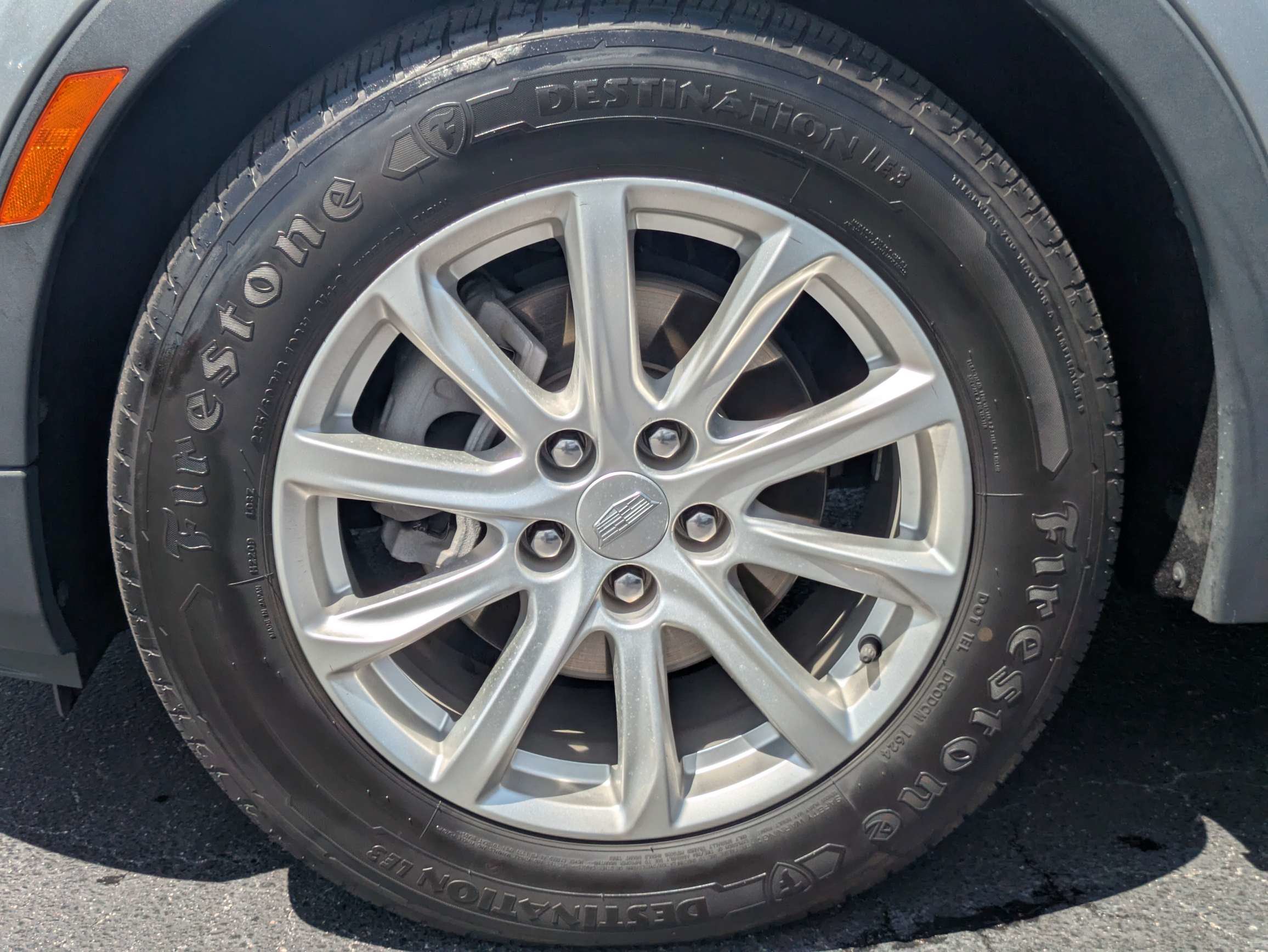 Certified 2023 Cadillac XT4 Luxury w/ Cold Weather Package AWD/4WD image 29