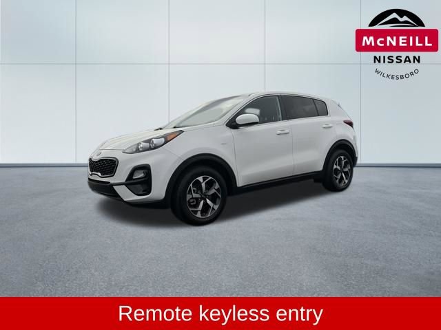 Used 2020 Kia Sportage LX image 3