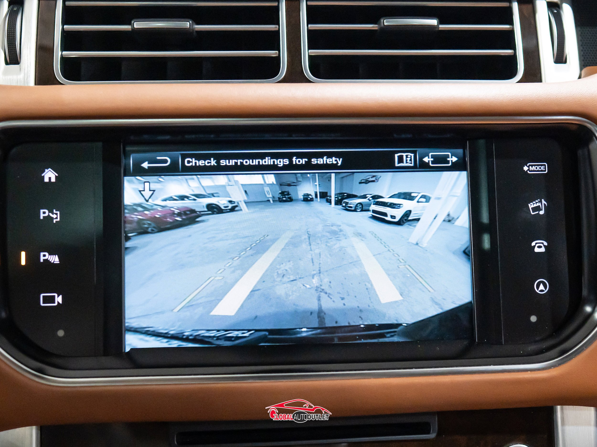 Used 2016 Land Rover Range Rover Autobiography image 36