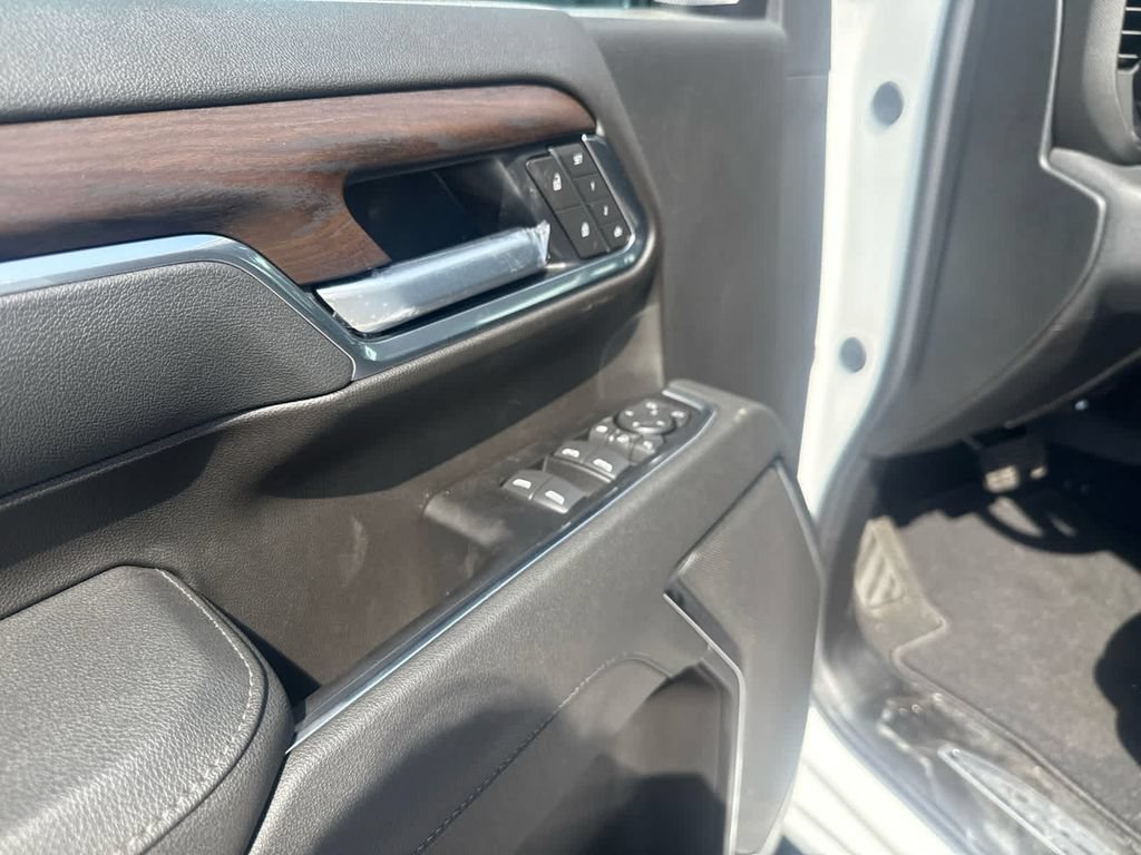 New 2026 GMC Sierra 2500 SLT AWD/4WD image 15