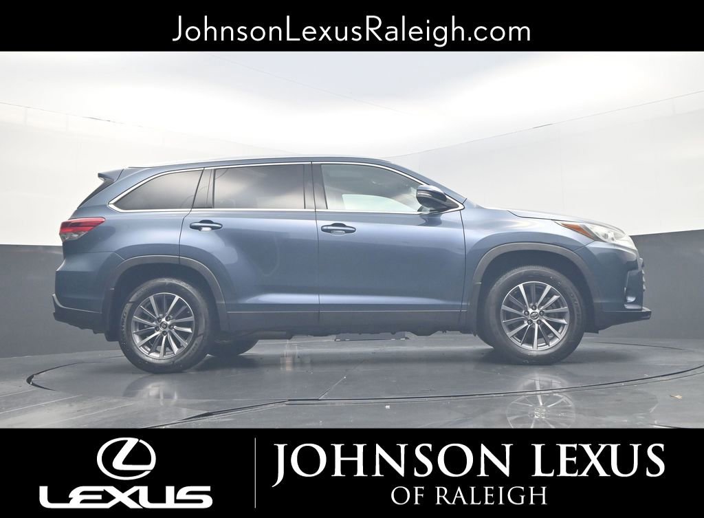 Used 2019 Toyota Highlander XLE image 20