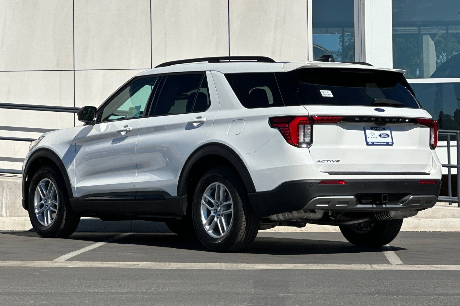 New 2026 Ford Explorer Active w/ Active Comfort Package image 5