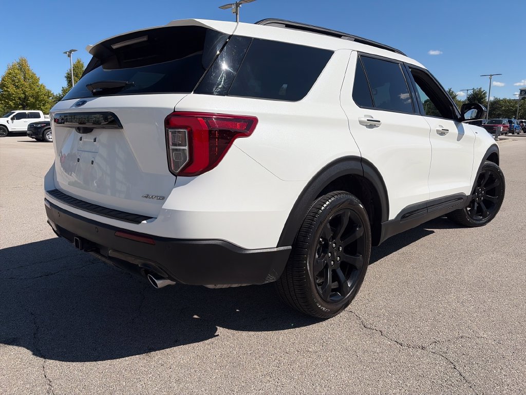 Used 2024 Ford Explorer ST-Line w/ Class IV Trailer Tow Package AWD/4WD image 7