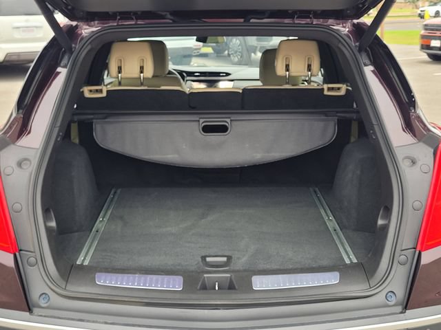 Used 2018 Cadillac XT5 Luxury w/ Driver Awareness Package FWD image 10