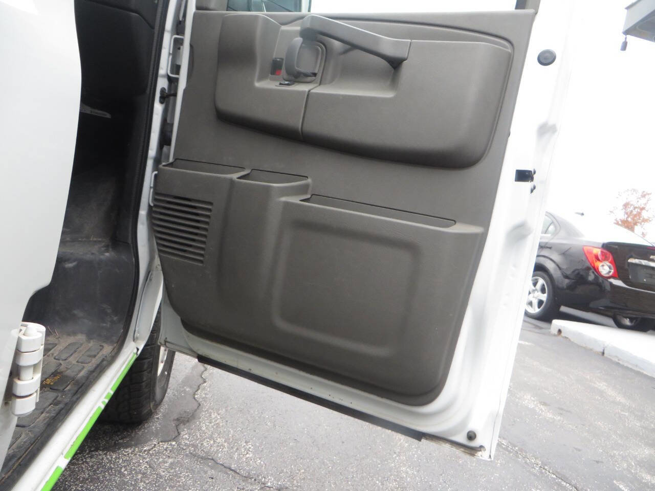 Used 2021 Chevrolet Express 2500 Extended w/ Driver Convenience Package image 38