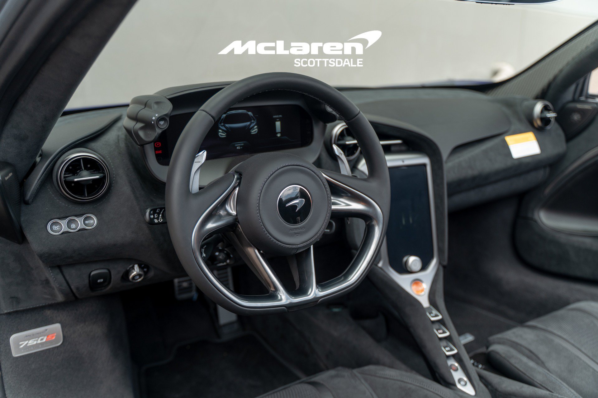 Used 2026 McLaren 750S Spider RWD image 13