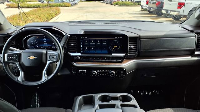 Used 2025 Chevrolet Silverado 1500 LT image 19