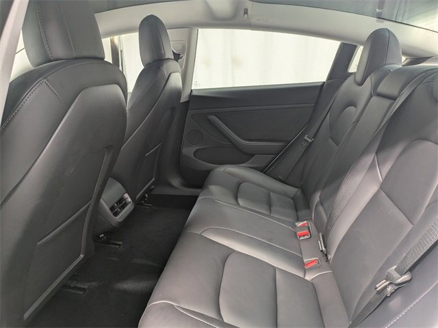 Used 2023 Tesla Model 3 Standard Range image 13