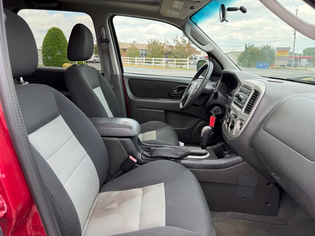 Used 2007 Ford Escape XLT FWD image 33