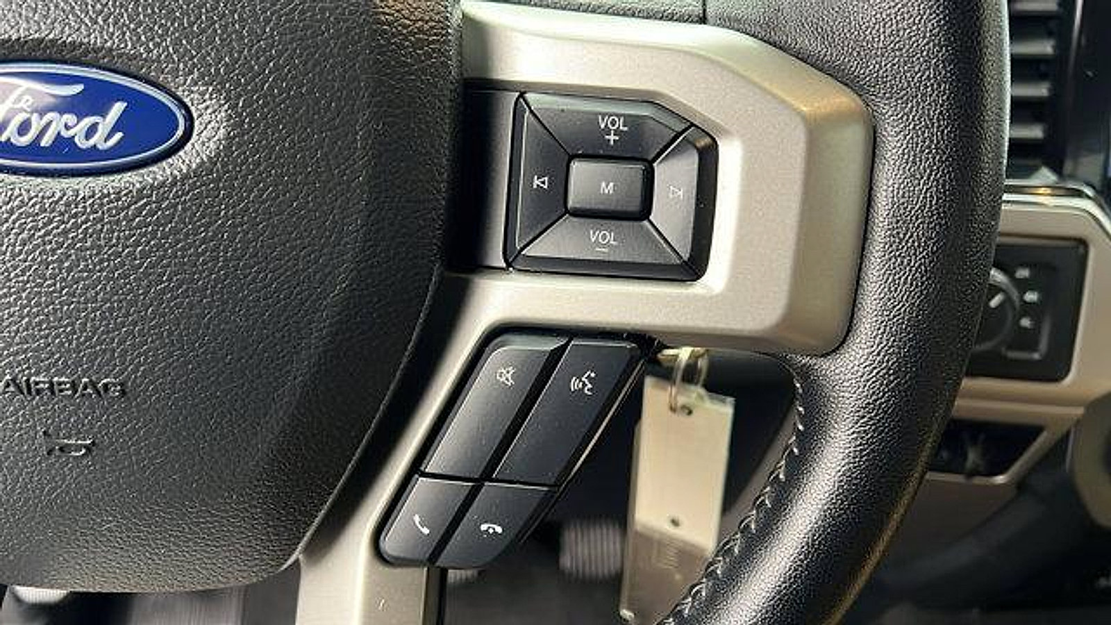 Used 2022 Ford F250 Lariat image 26