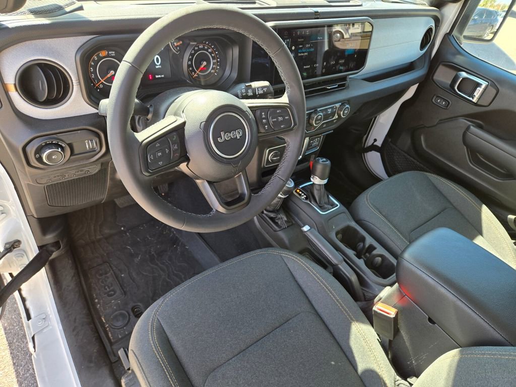 Used 2025 Jeep Wrangler Sport image 8