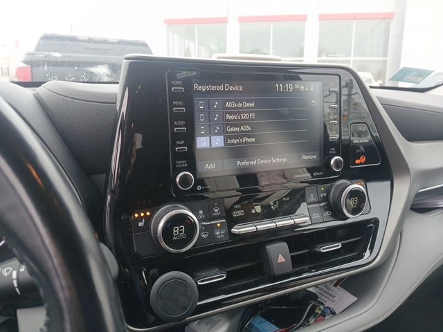 Used 2021 Toyota Highlander XLE image 4