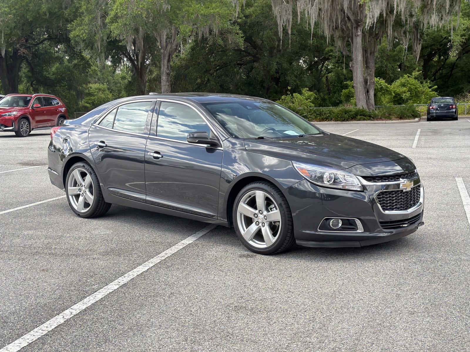 Used 2015 Chevrolet Malibu LTZ FWD image 2