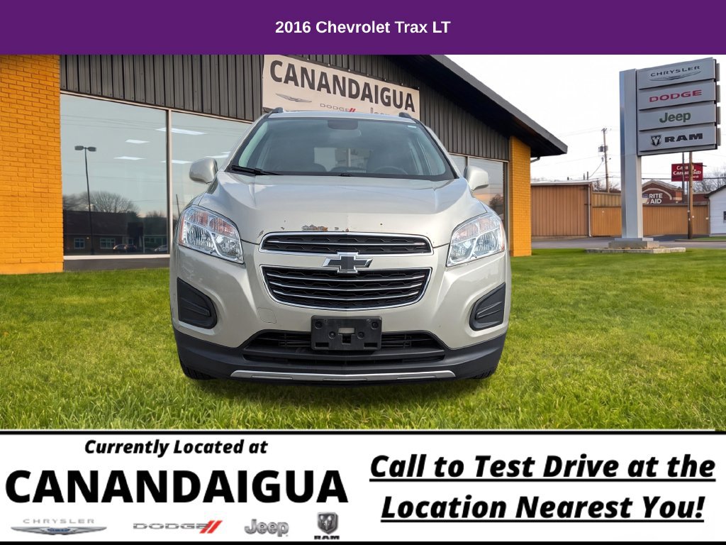 Used 2016 Chevrolet Trax LT w/ LT Convenience Package AWD/4WD image 5