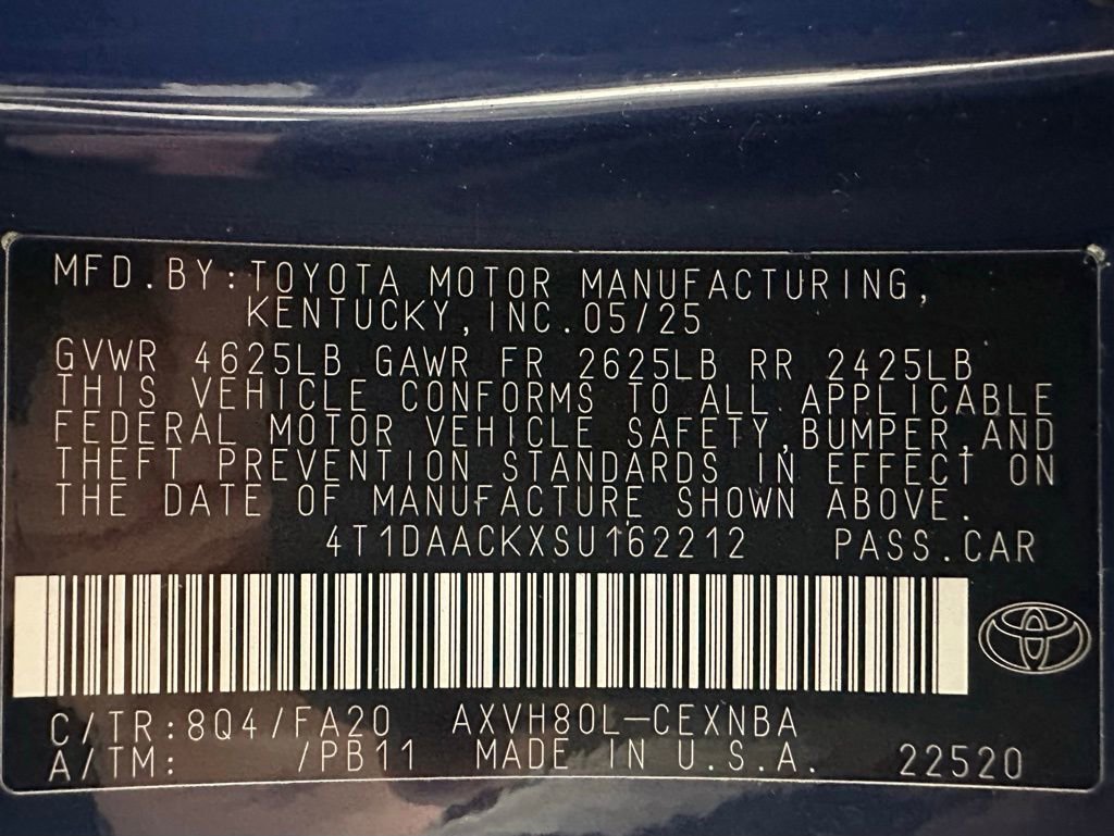 Used 2025 Toyota Camry LE FWD image 11