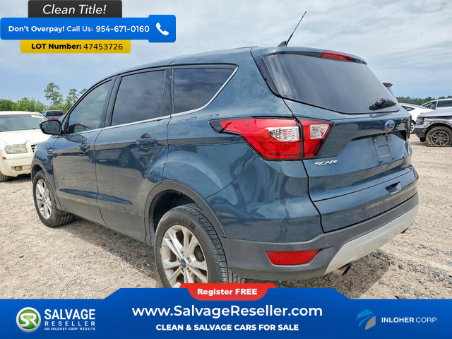 Used 2019 Ford Escape SE FWD image 3