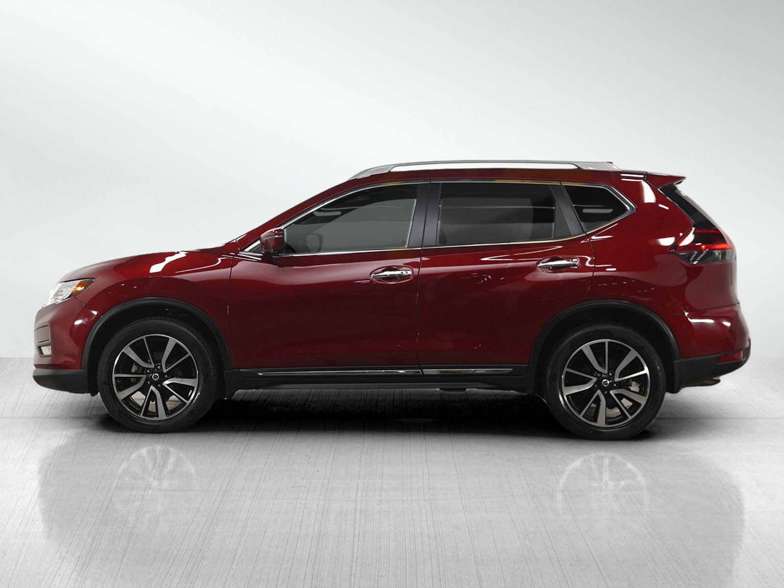 Used 2020 Nissan Rogue SL w/ Premium Package image 2