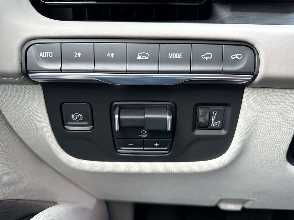 Used 2022 Cadillac Escalade ESV Premium Luxury Platinum image 29