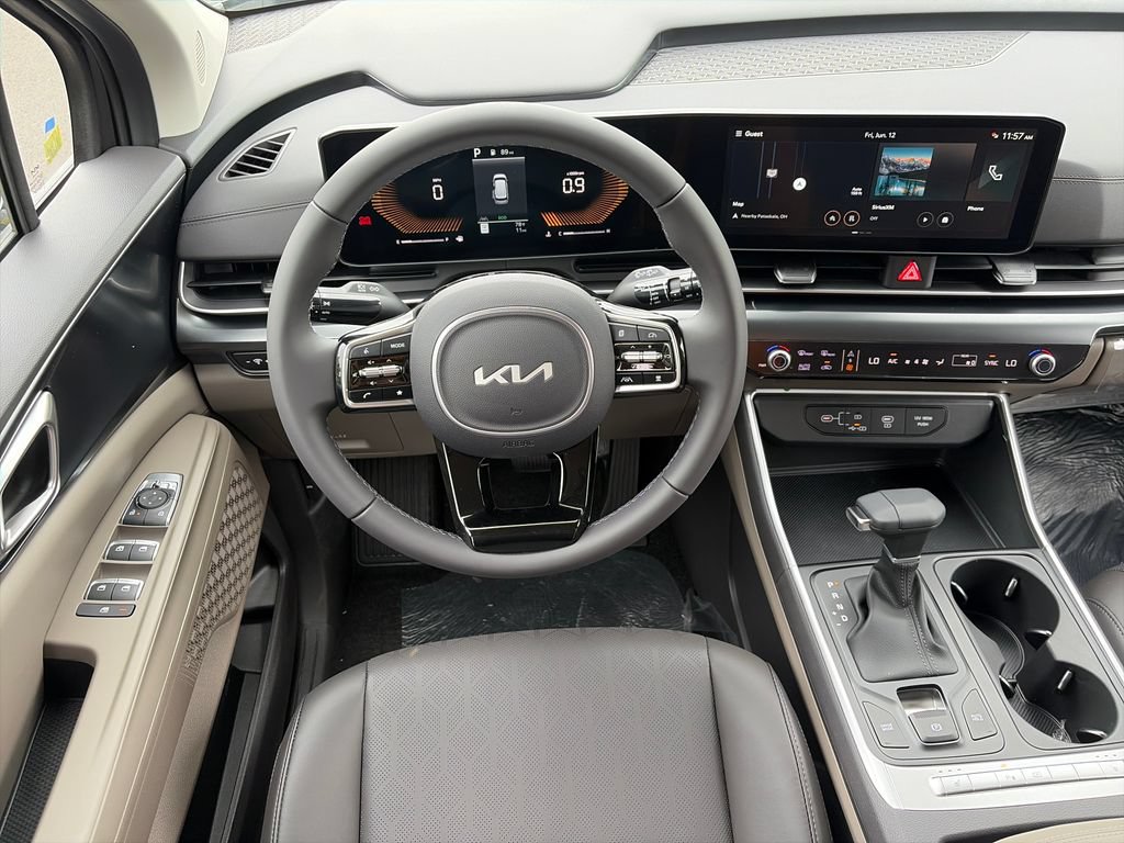 New 2026 Kia Carnival FWD image 11