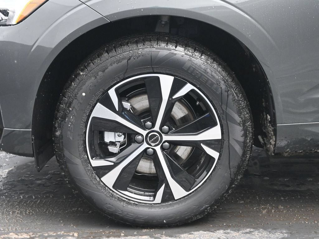 New 2026 Volvo XC60 B5 Core w/ Protection Package Premier AWD/4WD image 24