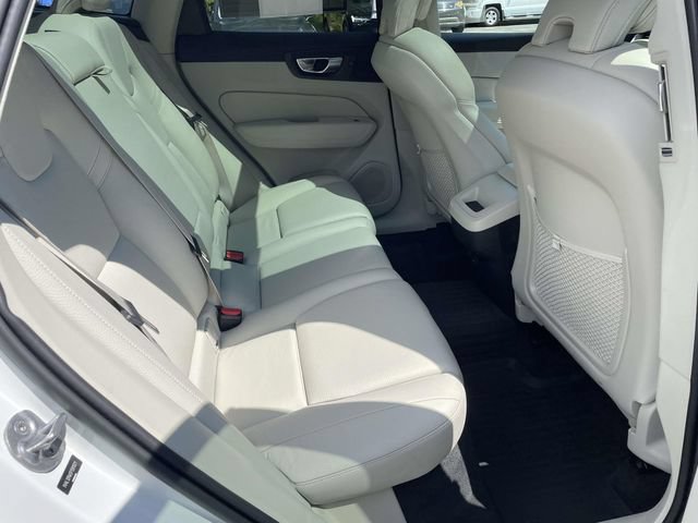 Used 2023 Volvo XC60 B5 Plus w/ Protection Package Premier AWD/4WD image 20