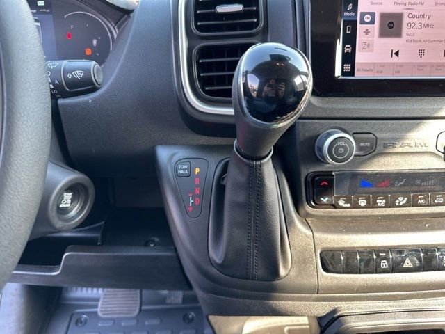 New 2024 RAM ProMaster 3500 w/ Quick Order Package 22G SLT image 17