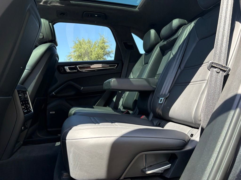 Used 2020 Porsche Cayenne S AWD/4WD image 10
