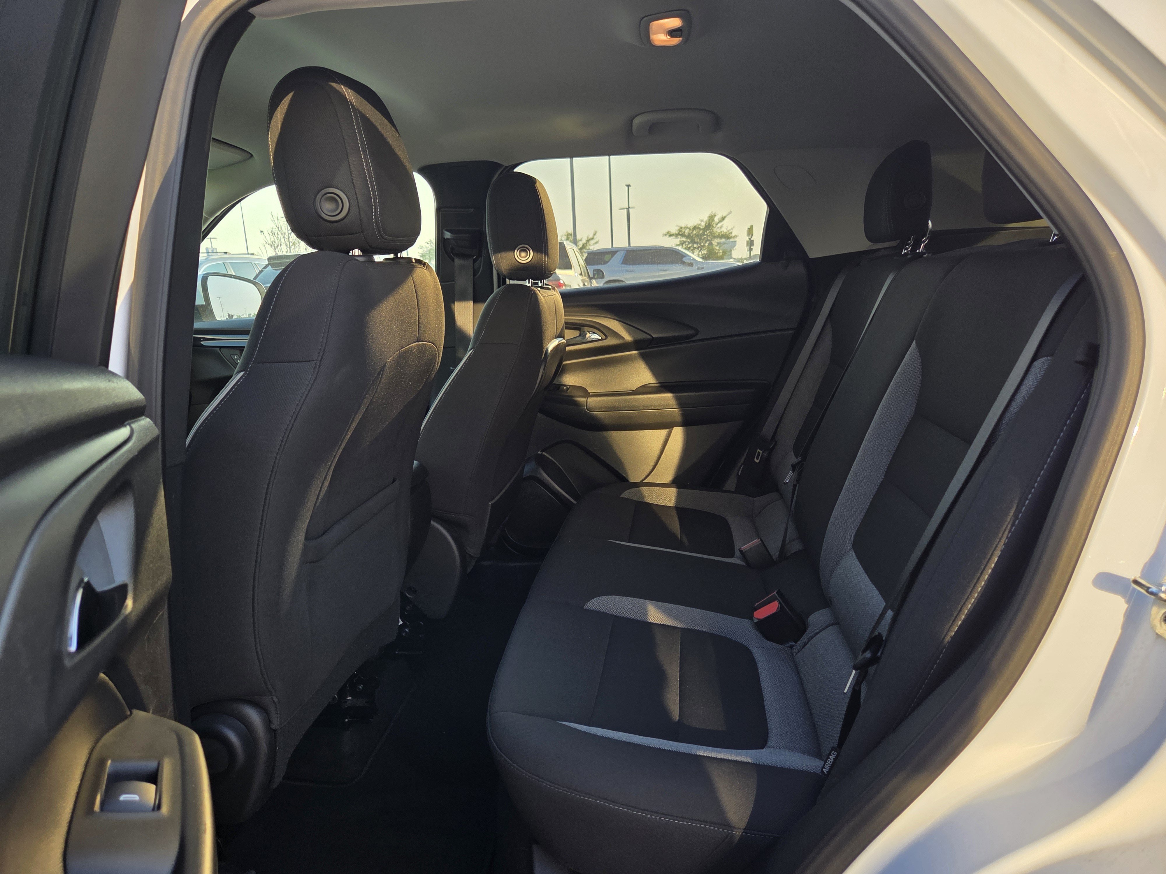 Used 2025 Chevrolet TrailBlazer LT FWD image 8