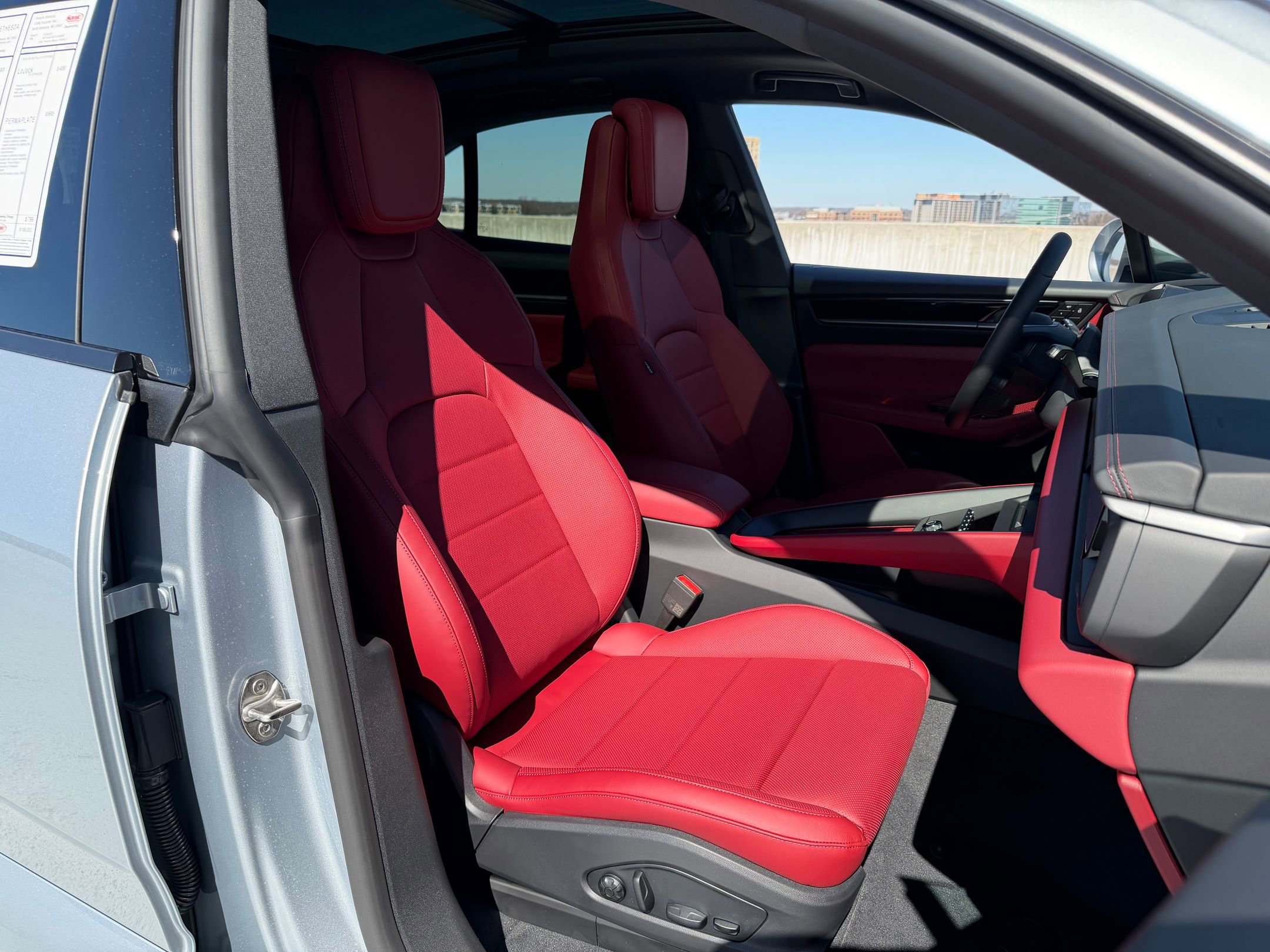 New 2026 Porsche Macan 4 Electric AWD/4WD image 14