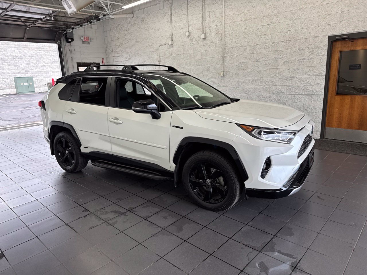 Used 2021 Toyota RAV4 XSE w/ XSE Grade Weather Package