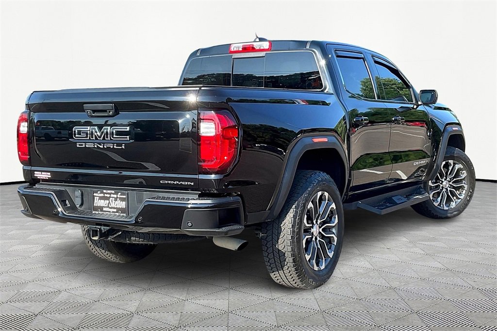Used 2023 GMC Canyon Denali image 12